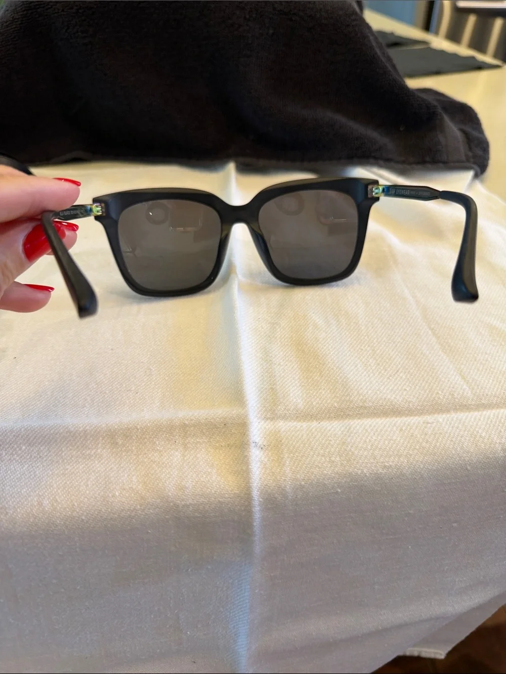DIFF Bella Polarized Black Square Sunglasses with Mirrored Lenses